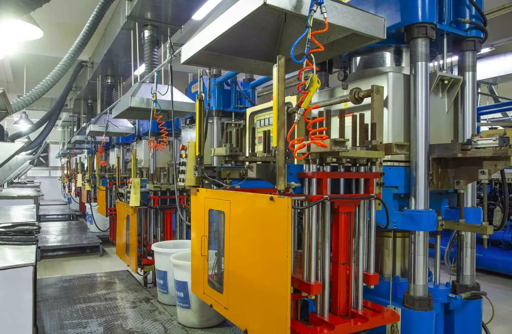 Silicone compression molding process for technical silicone components